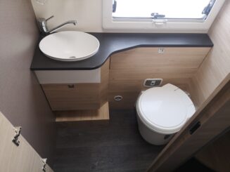 Semintegrale CHAUSSON 720 Titanium Vip Fiat140cv C.Aut Gas Free - immagine 21