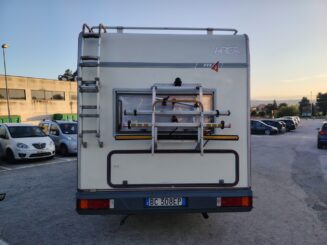 Camper Mansardato Arca M4 Mercedes 6posti viaggio/7posti letto - immagine 6