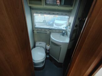 Camper Mansardato Arca M4 Mercedes 6posti viaggio/7posti letto - immagine 15